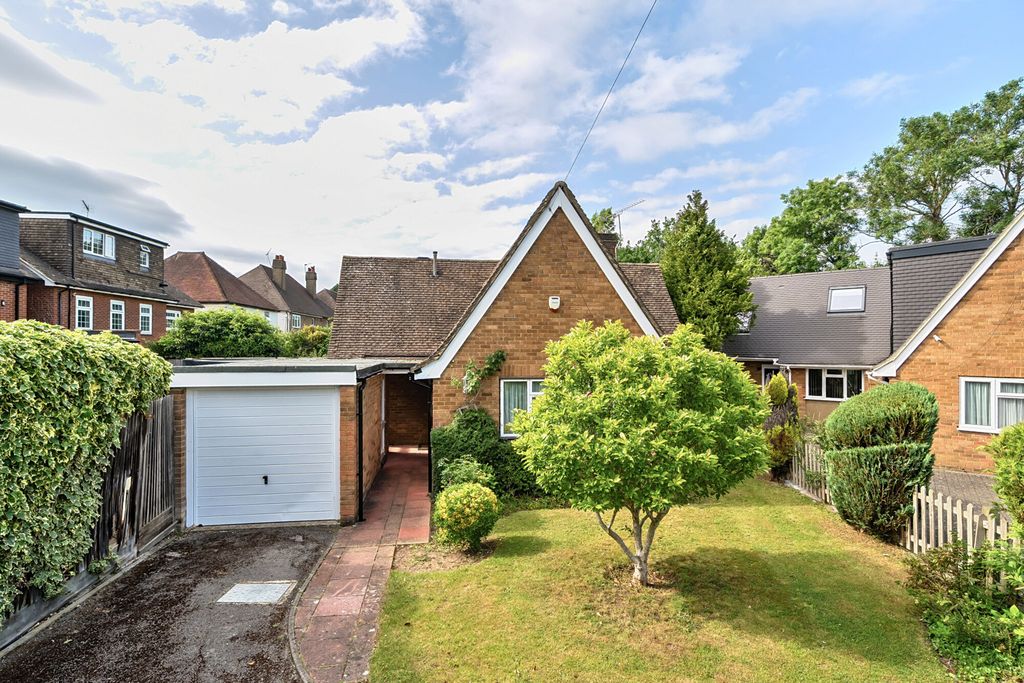 Property photo 1 of 21 1312044-1-684Af86...