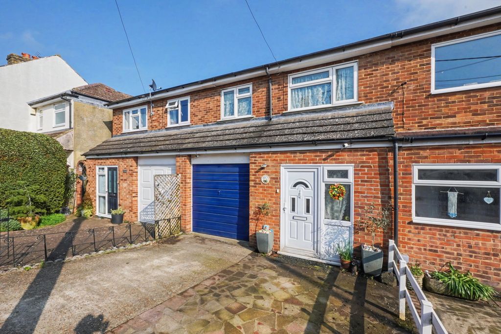 Property photo 3 of 15