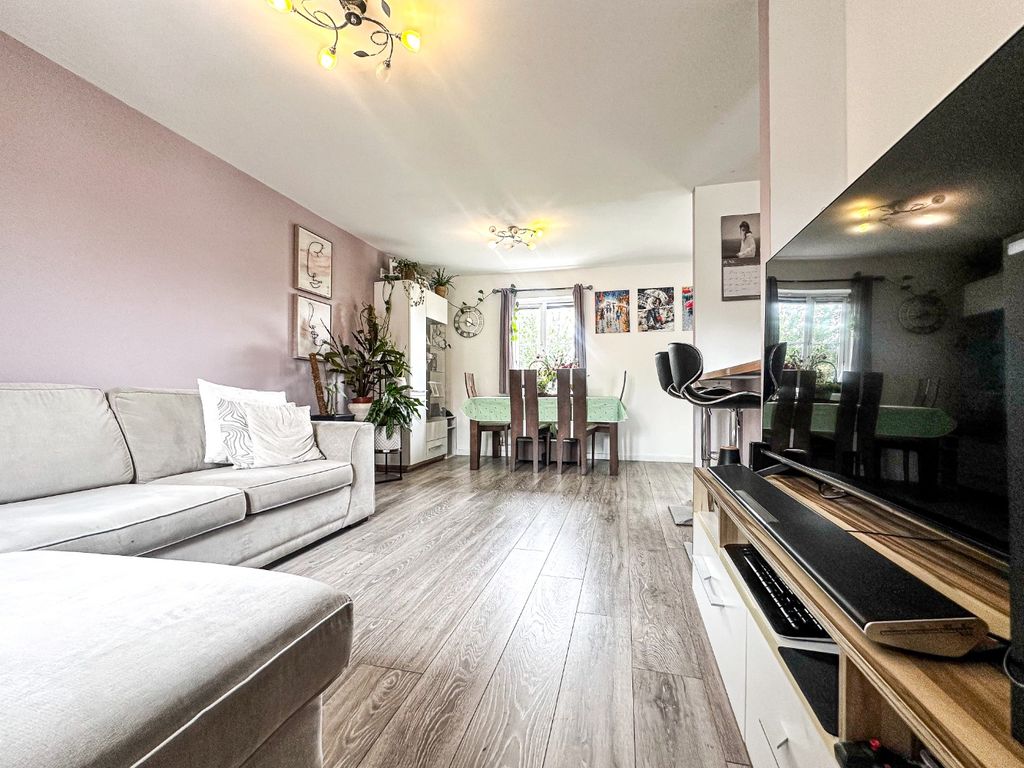Property photo 3 of 9 5247853