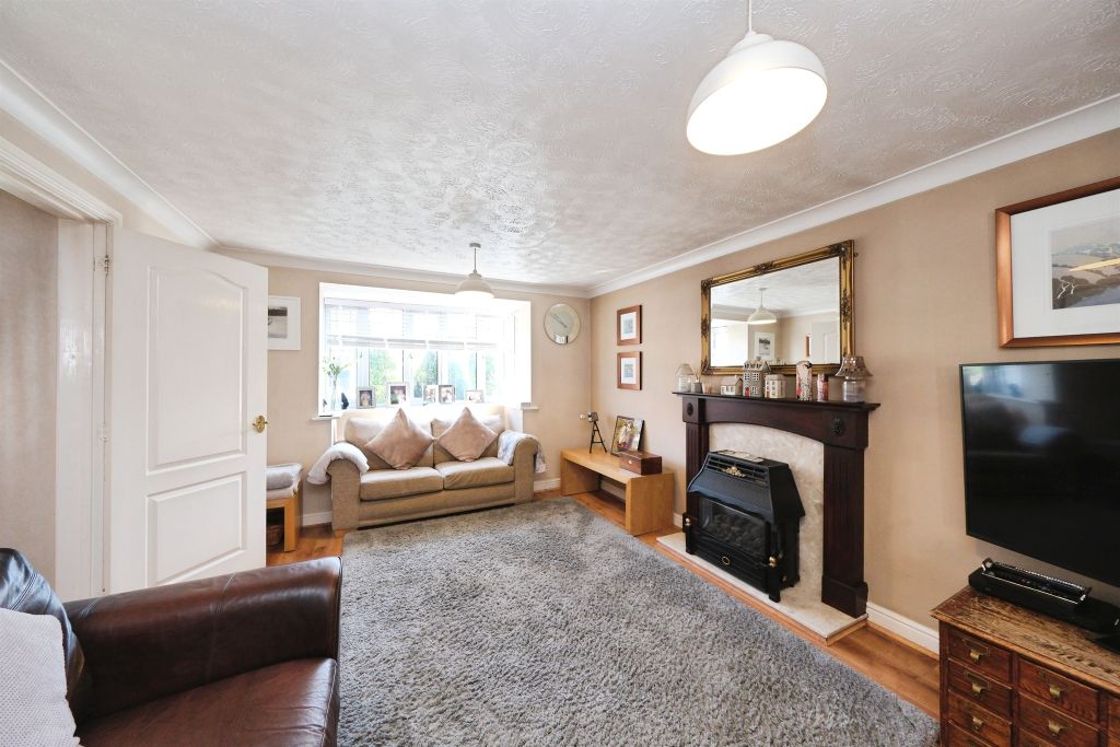 Property photo 3 of 21