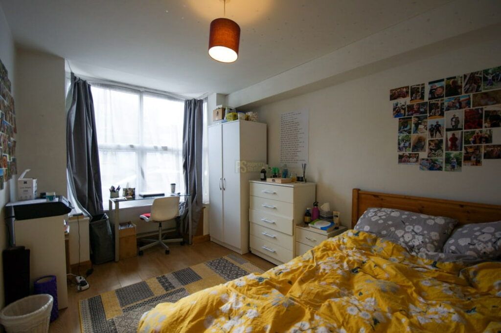 Property photo 3 of 5