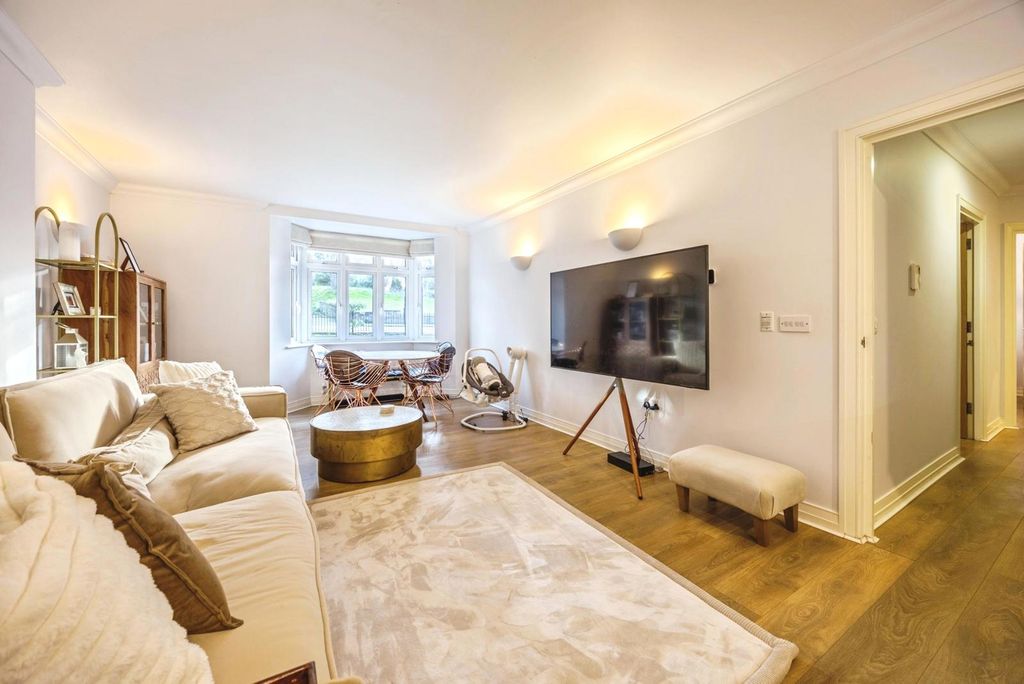 Property photo 2 of 17 Pbox-Img.Jpg