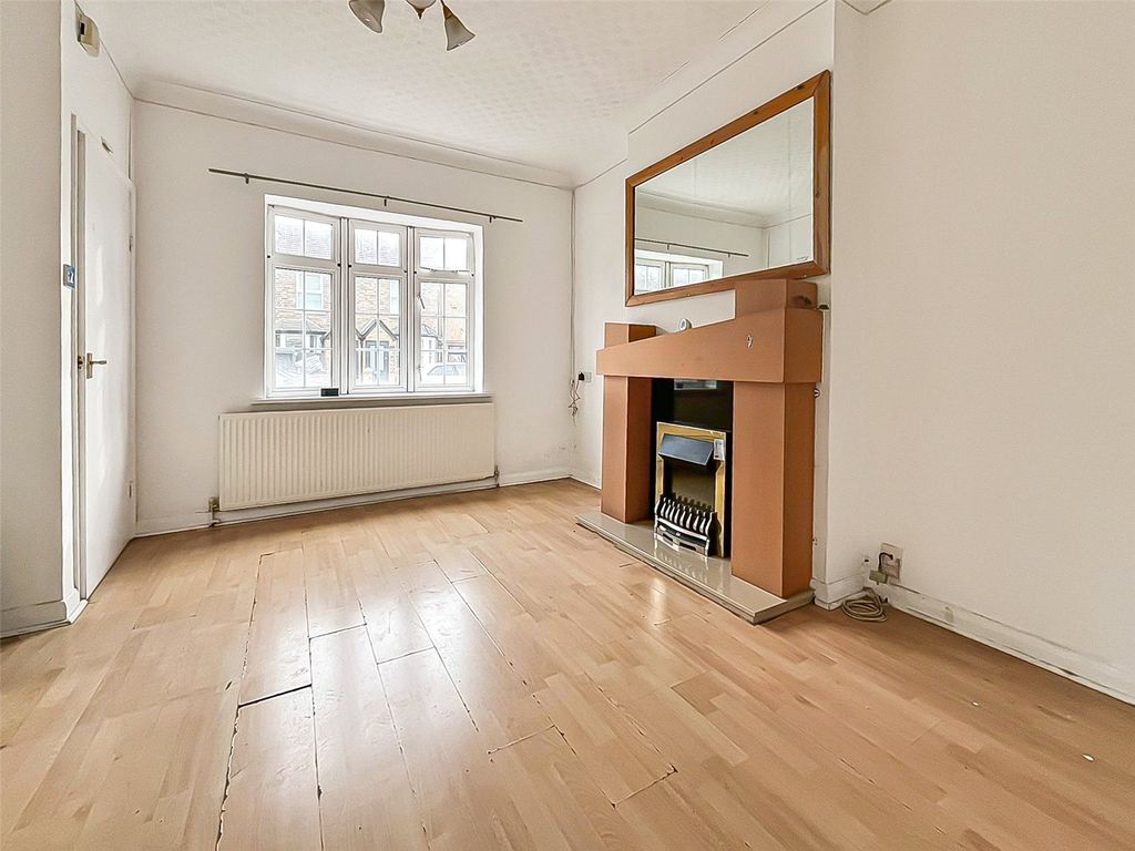 Property photo 2 of 8 Reception Room