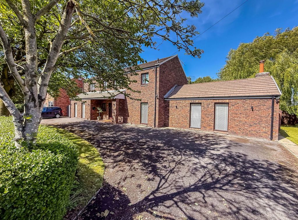 Property photo 1 of 36