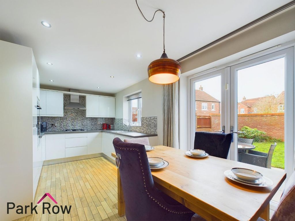 Property photo 2 of 18 Kitchen/Diner