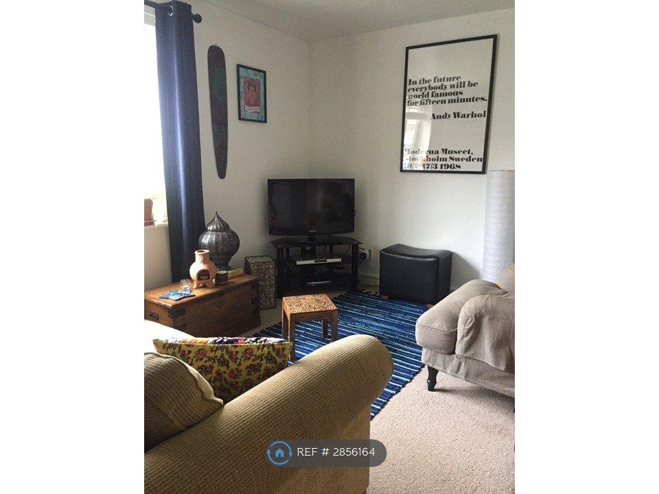 Property photo 3 of 13 Living Room