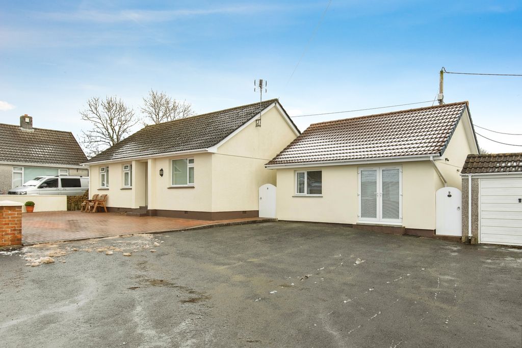Property photo 1 of 15 Photography