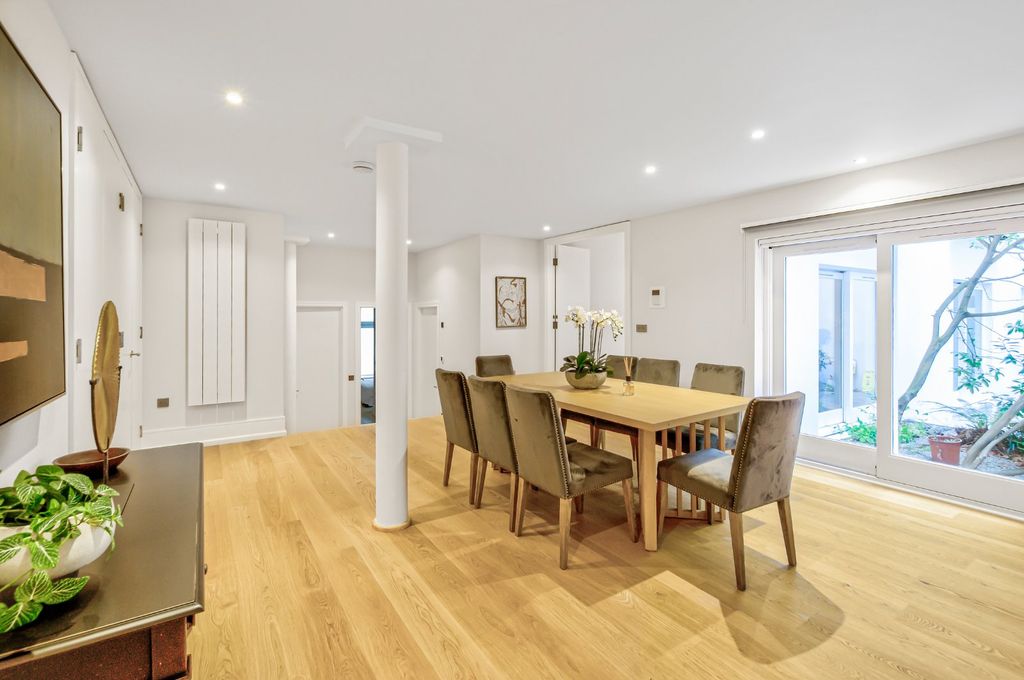 Property photo 3 of 19 Picture No. 15