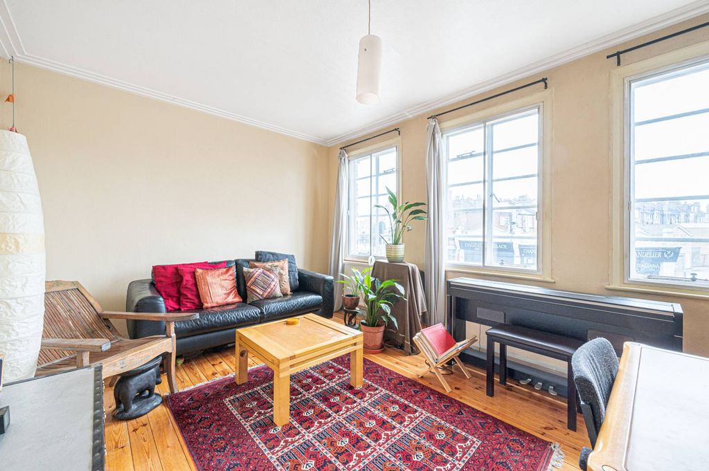 Property photo 2 of 7