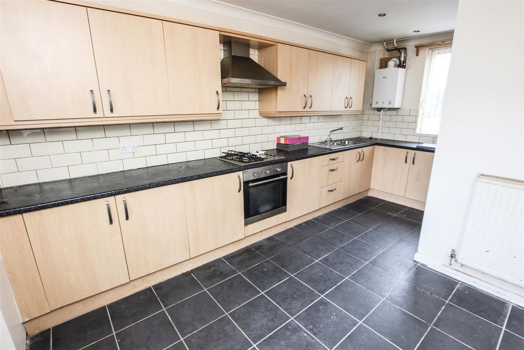 Property photo 2 of 13 Breakfast Kitchen