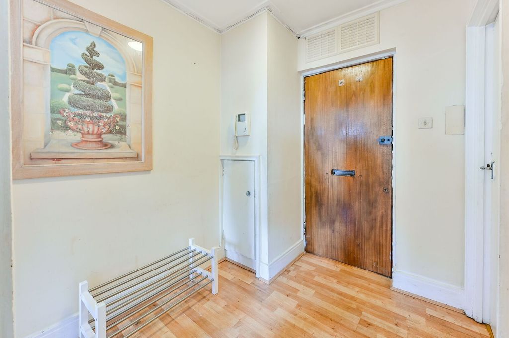 Property photo 3 of 3