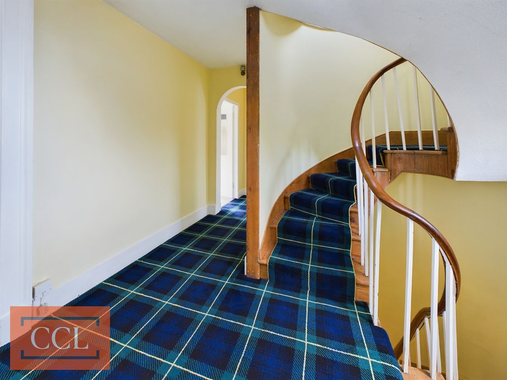 Property photo 3 of 25 44739817.Jpg?v=