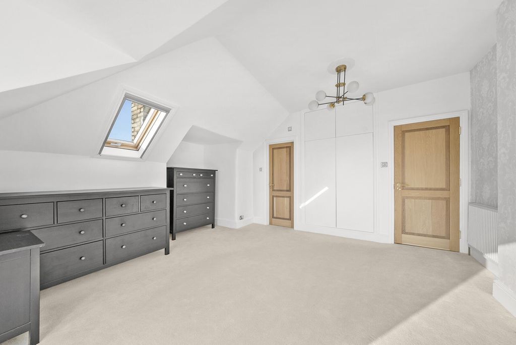 Additional image 12 of 3 bed flat for saleBycullah Road, Enfield EN2