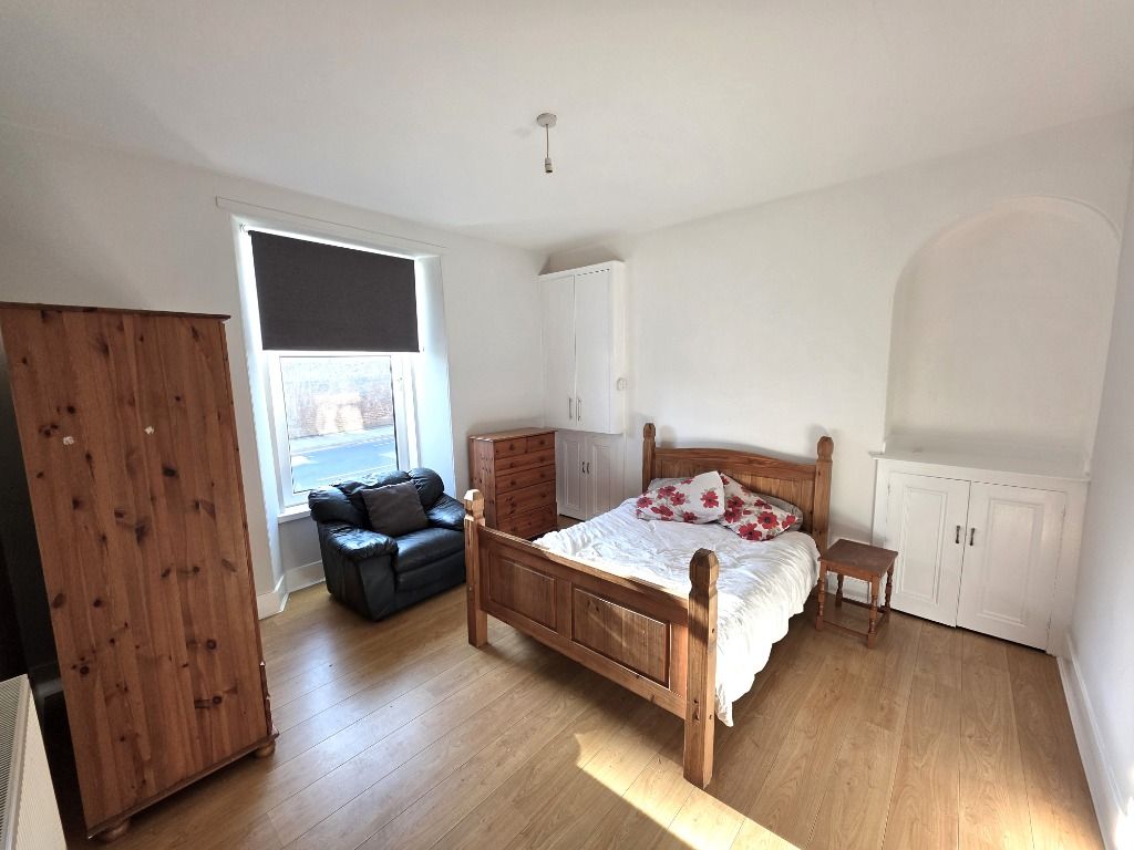 Property photo 1 of 6 Photo 1