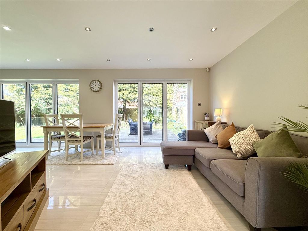 Additional image 9 of 4 bed detached house for saleLilleshall Way, Loughborough LE11