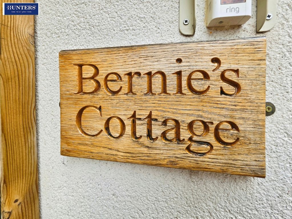 Property photo 2 of 38 Sign