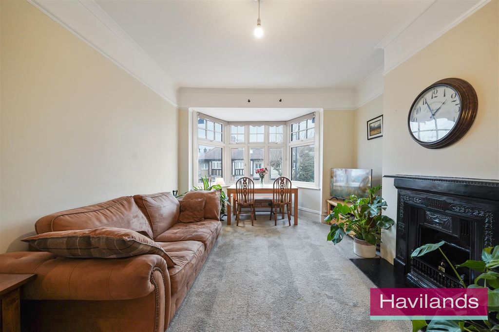 Property photo 3 of 12 Park Avenue-4.Jpg