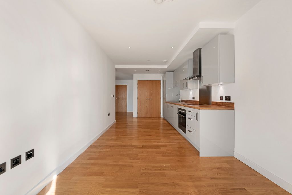 Property photo 3 of 9 3.Jpg