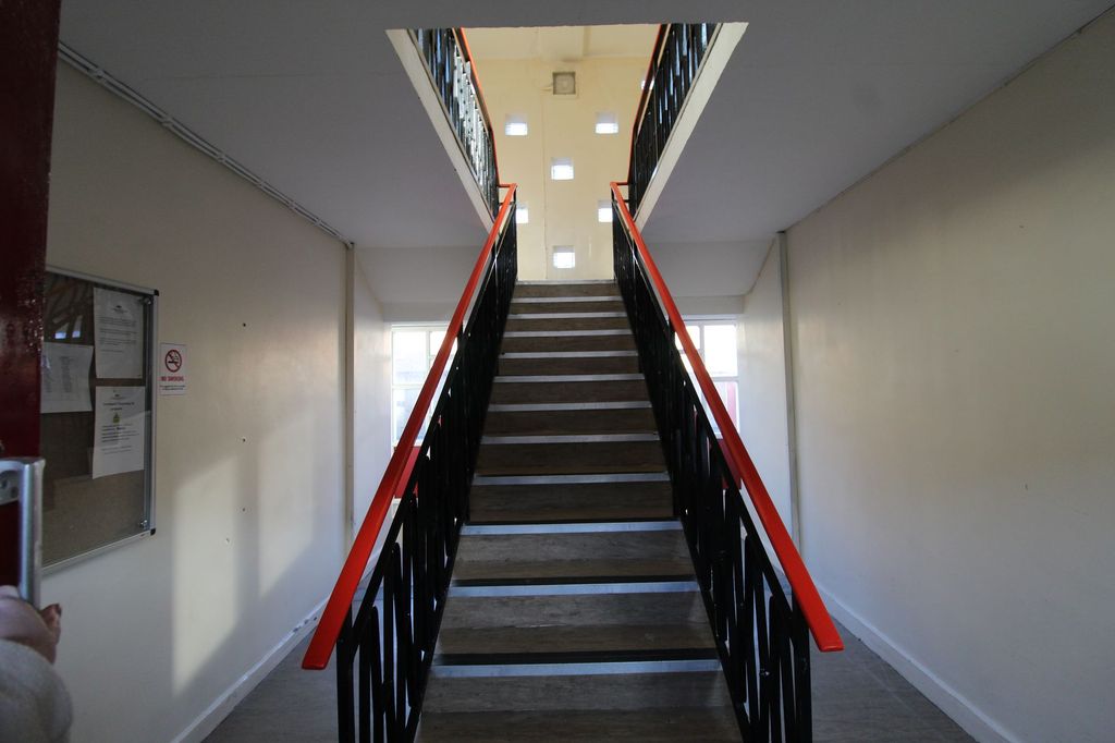 Property photo 2 of 9