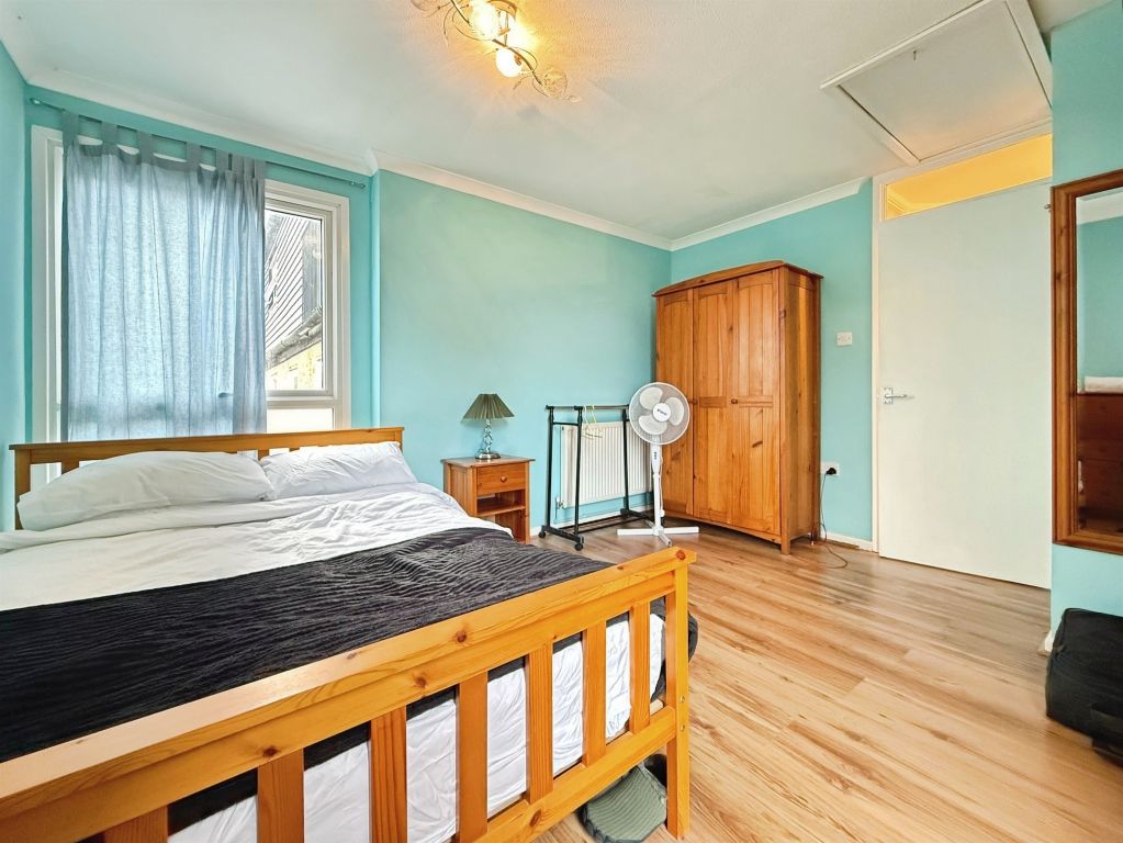 Property photo 3 of 4
