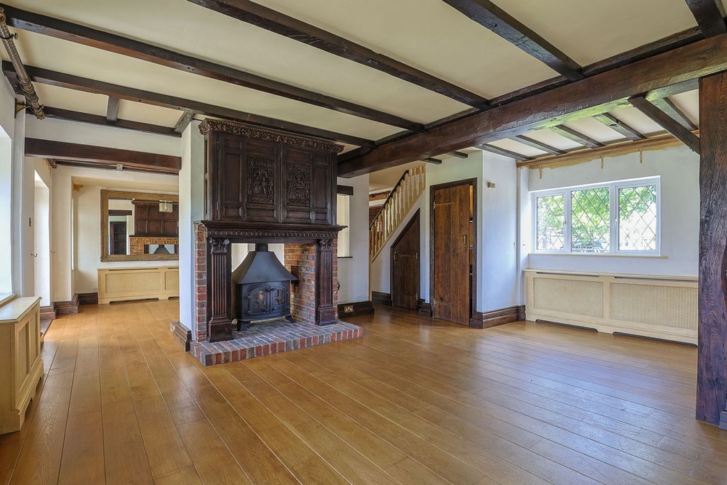 Property photo 3 of 23