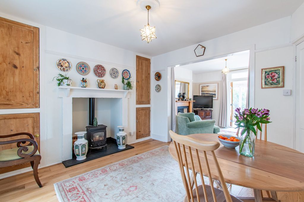 Property photo 2 of 22