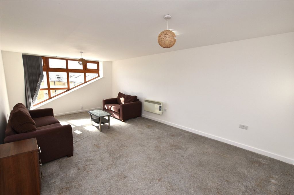Property photo 2 of 9 Picture No. 02