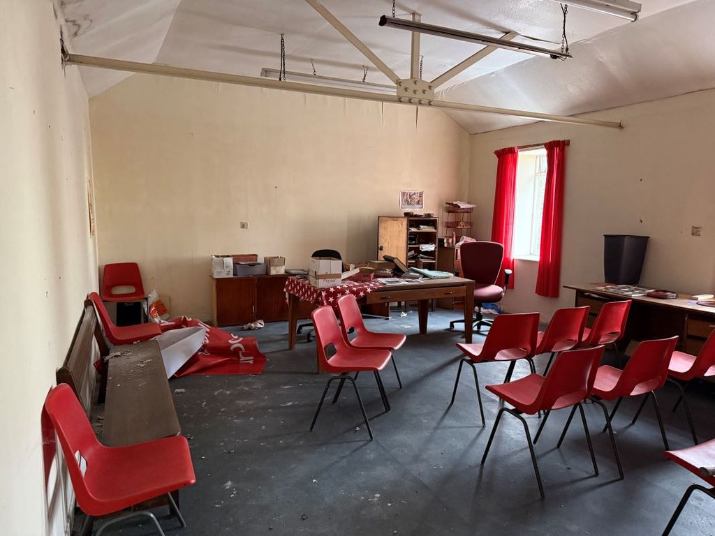 Property photo 3 of 9