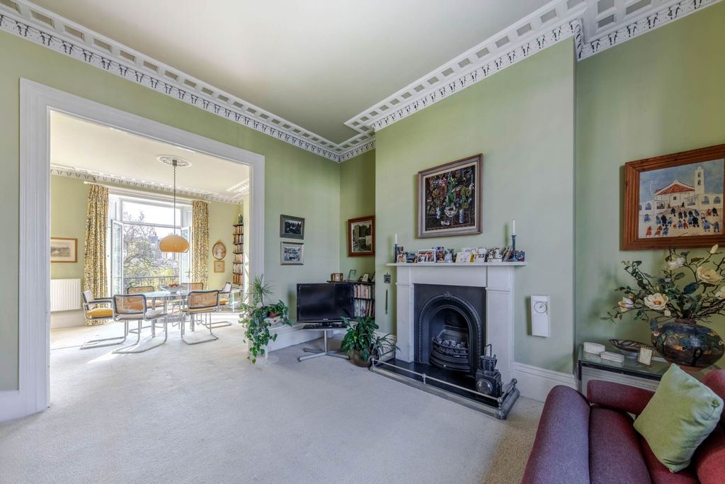 Property photo 3 of 21