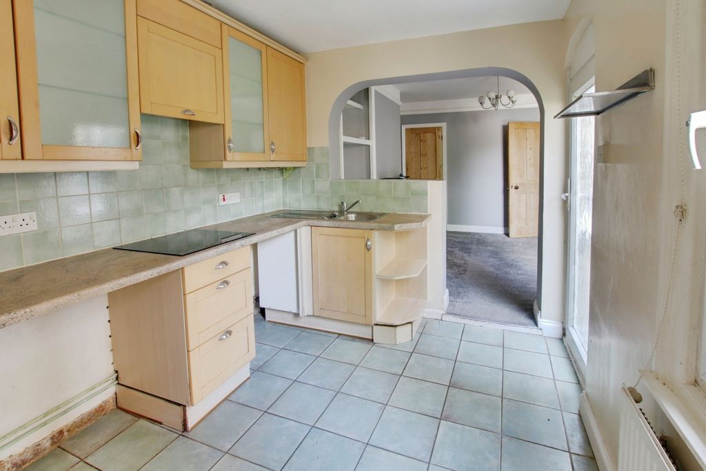Property photo 1 of 9