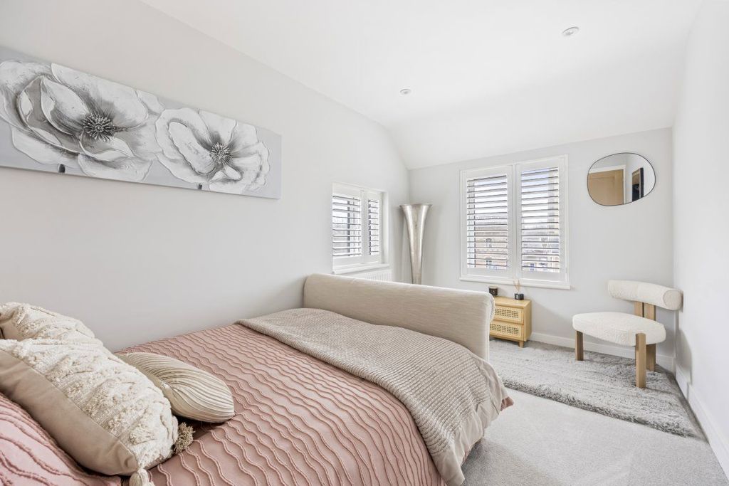 Additional image 9 of 4 bed property to rentWoodland Drive, Hove BN3