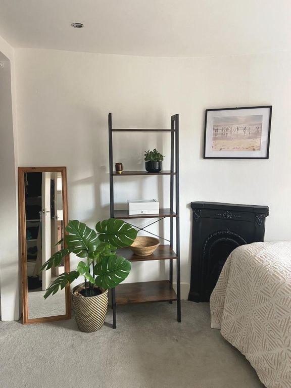 Property photo 3 of 7 Photo 2