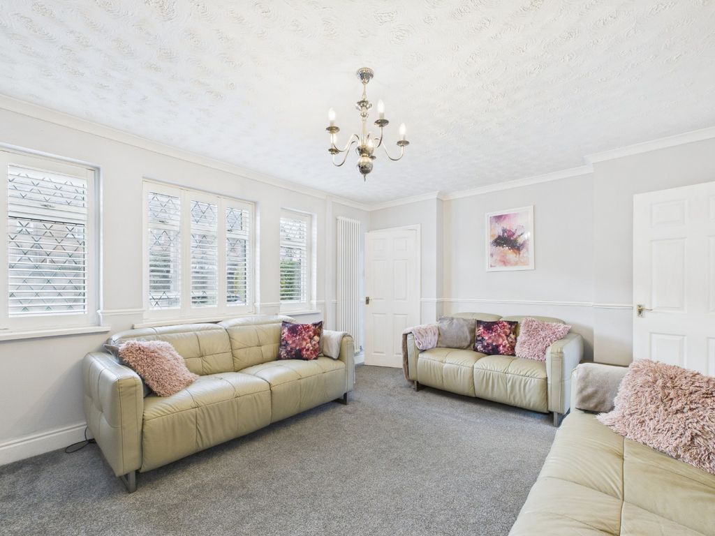 Property photo 3 of 20 4703455