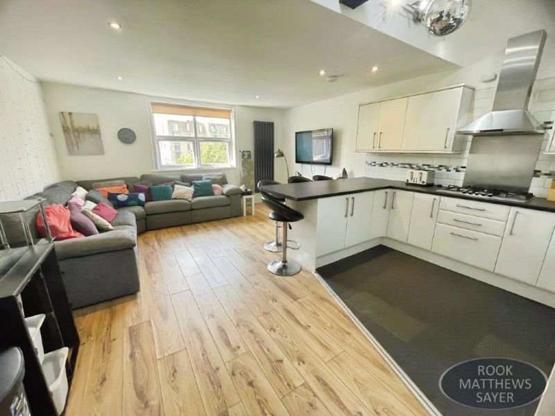 Property photo 2 of 10 Photo 9