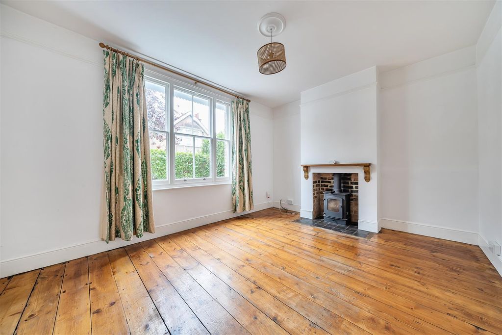 Property photo 2 of 20 1363862-5-68E7E9F6d61dc.Jpg