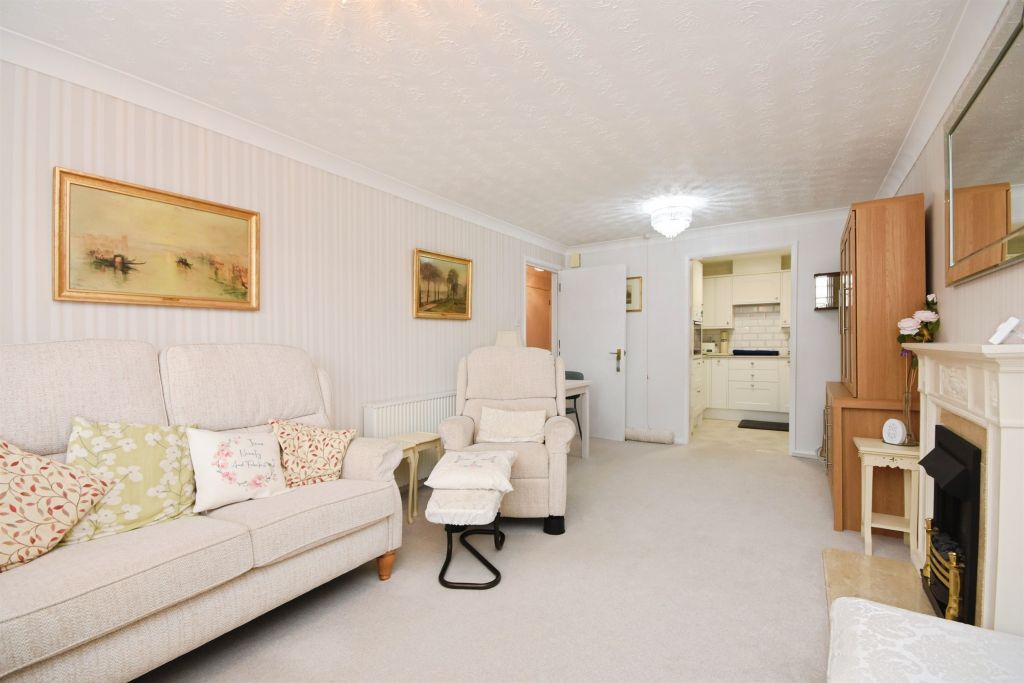 Property photo 2 of 34 Image