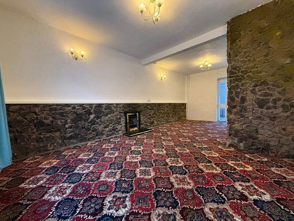 Property photo 3 of 11 Photograph