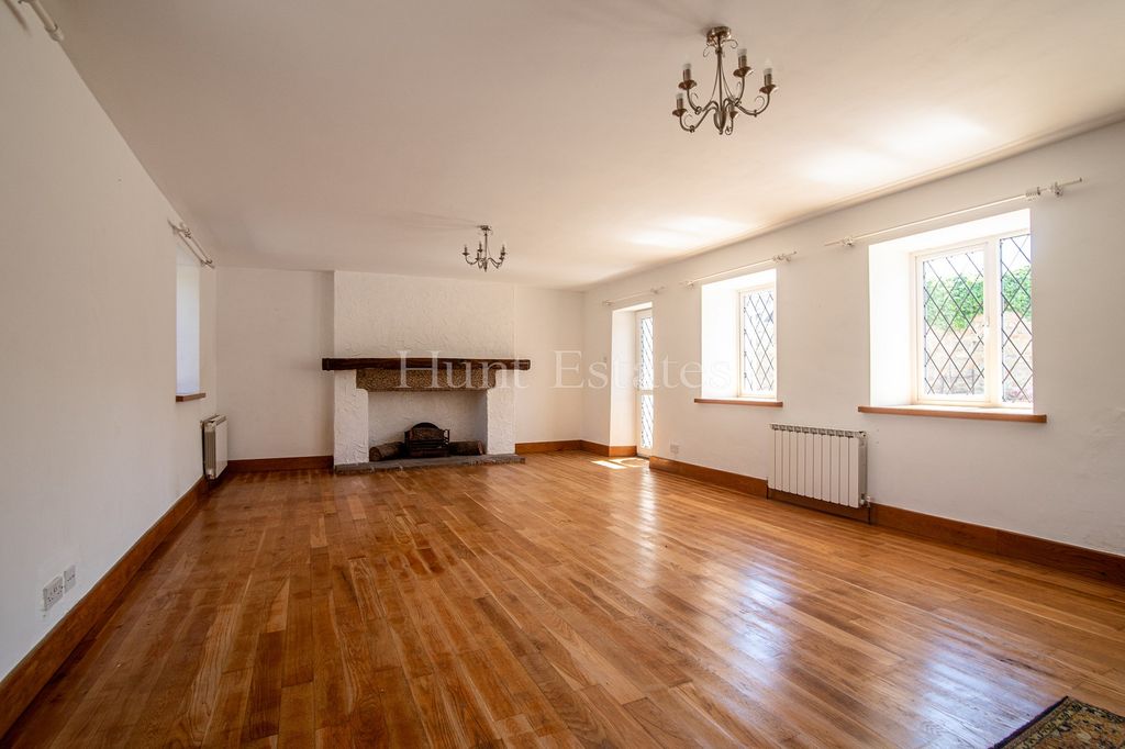 Property photo 3 of 22 Not Specified