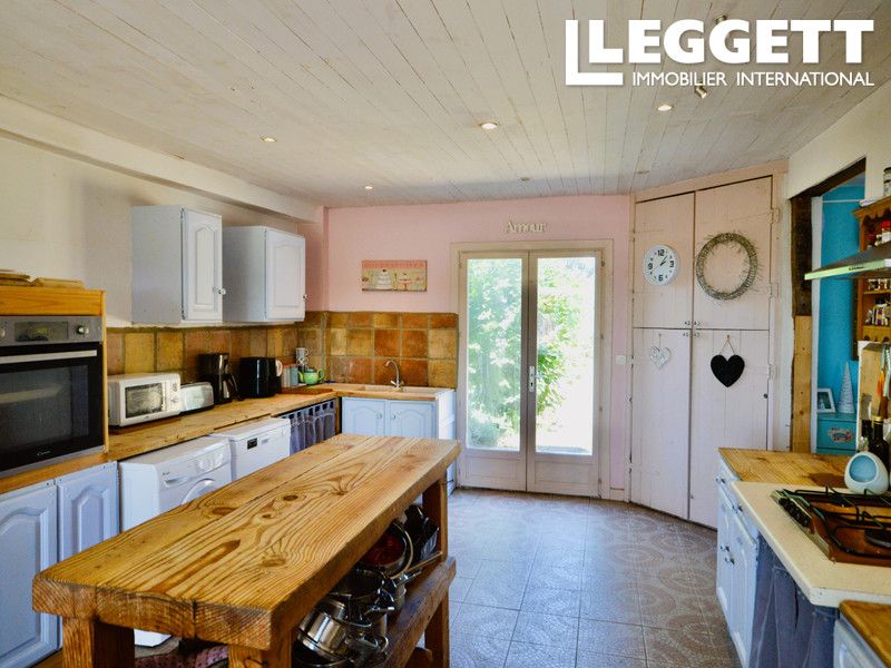 Property photo 2 of 10