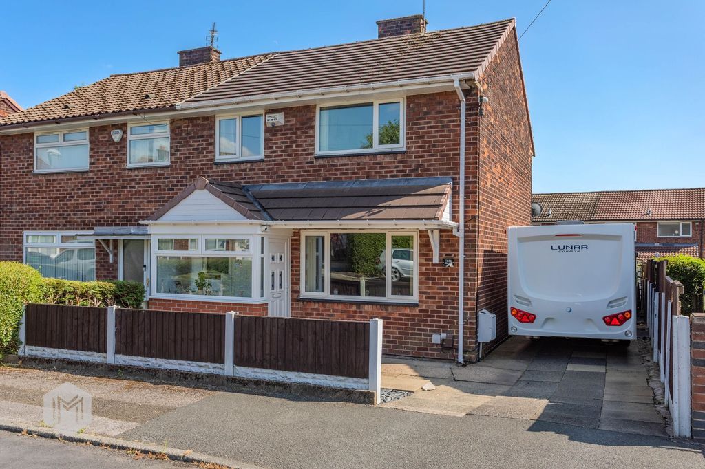Property photo 1 of 32