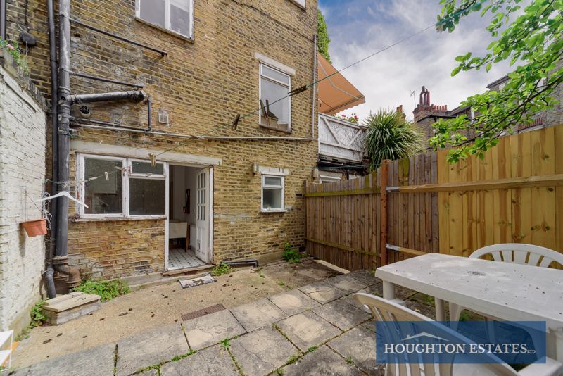 Property photo 2 of 9 Photo 2