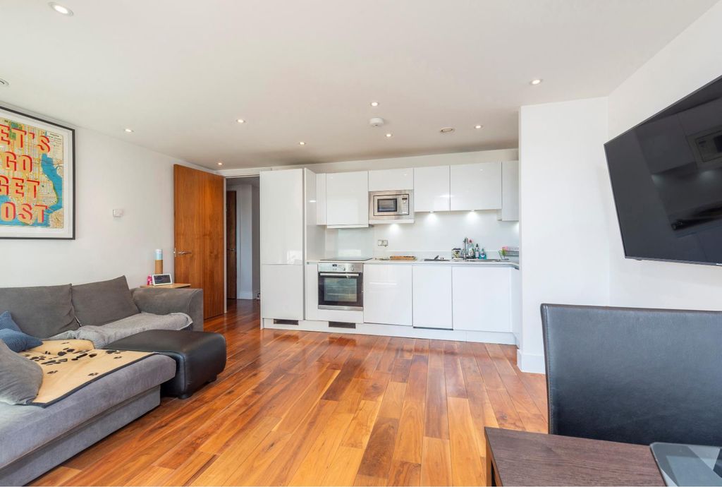 Property photo 3 of 11 10.Png