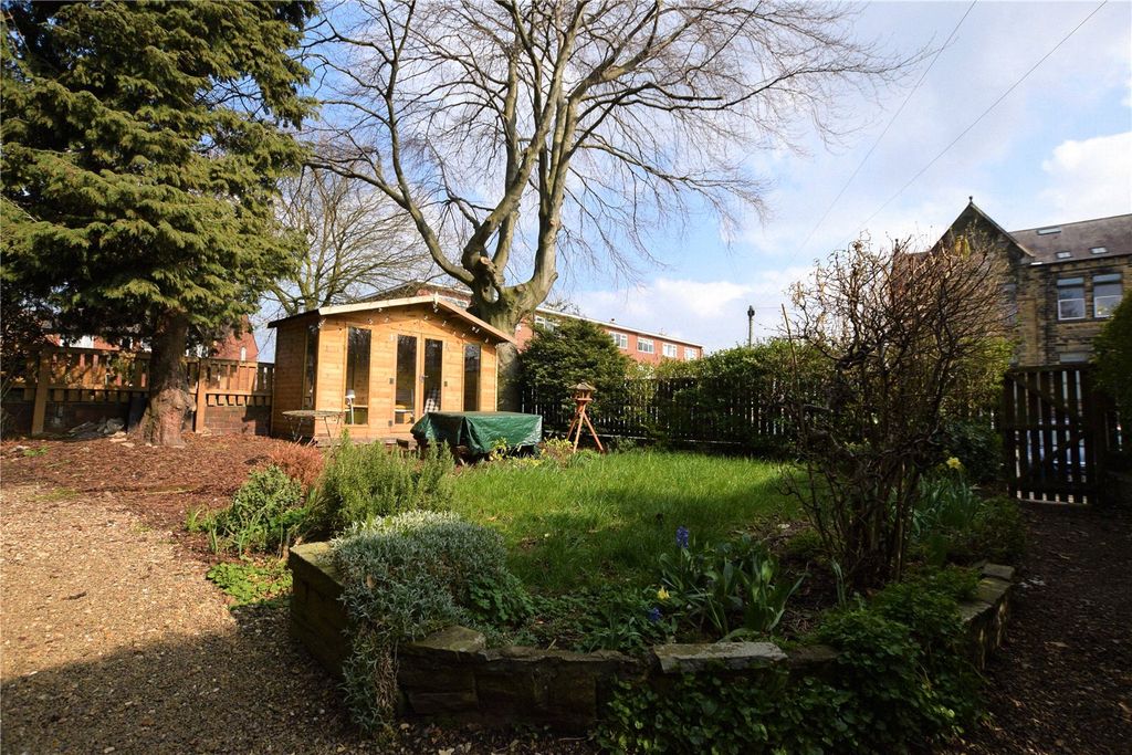 Property photo 2 of 16 Picture No. 36