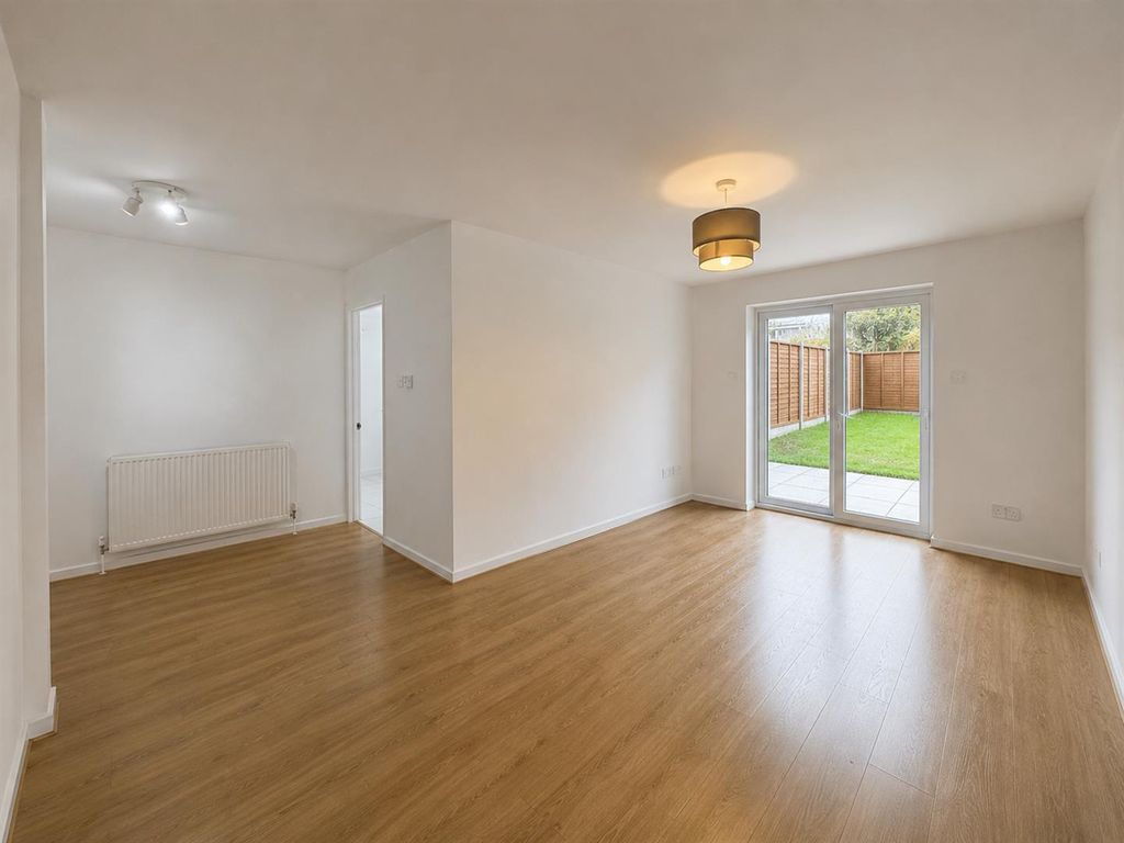 Property photo 2 of 8 156Dac96-36CD-48D7-81Ac-9A794659D1D3.Png