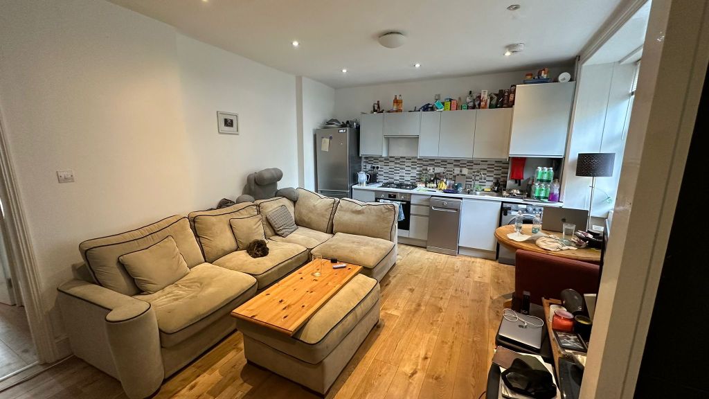 Property photo 2 of 19
