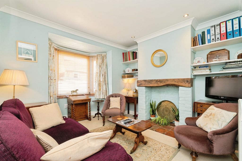 Property photo 2 of 18