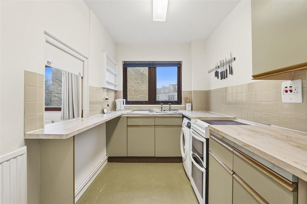 Property photo 3 of 7 Mnh05387.Jpg