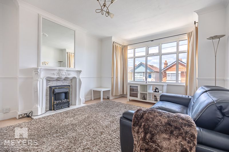 Property photo 3 of 9 Photo 2