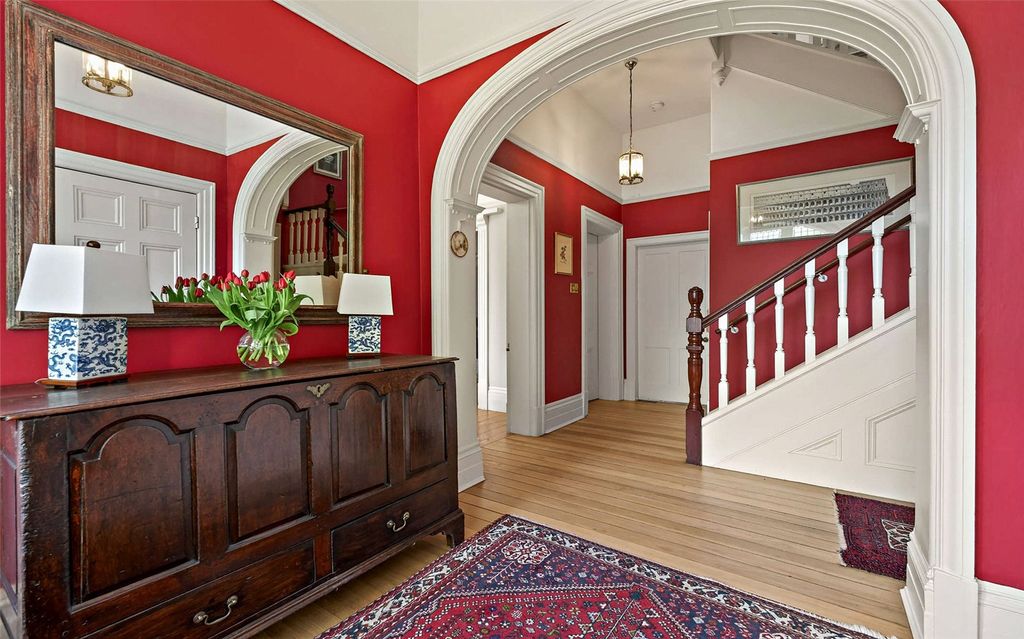 Property photo 2 of 32 Picture No. 13