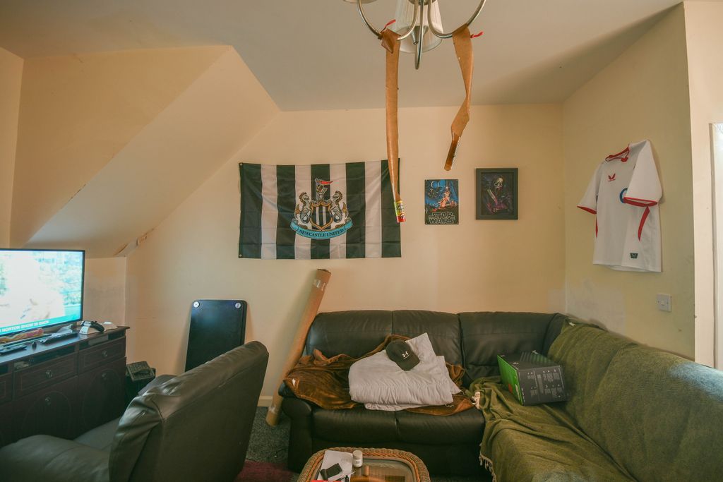 Property photo 3 of 22